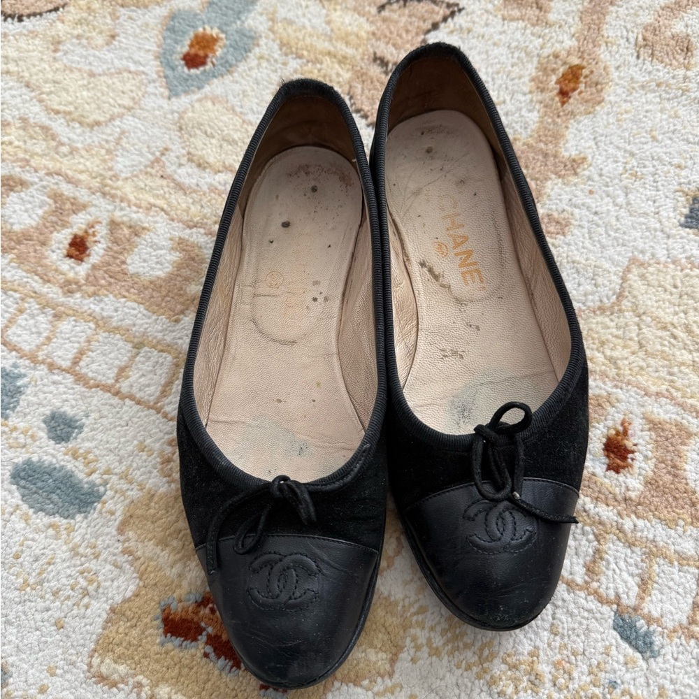 CHANEL Ballet Flats